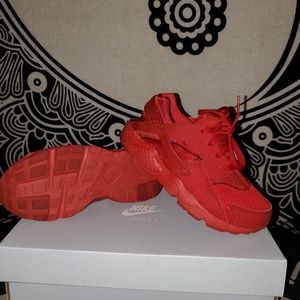 🔥Nike huarache size 1y